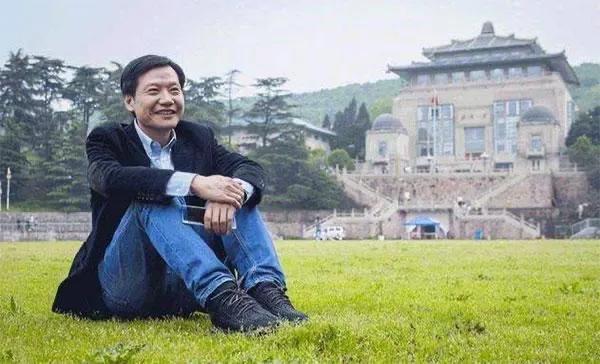 现在知道为啥那么多米粉追捧雷军了吧，在武汉大学130周年上，雷军个人向母校捐赠了