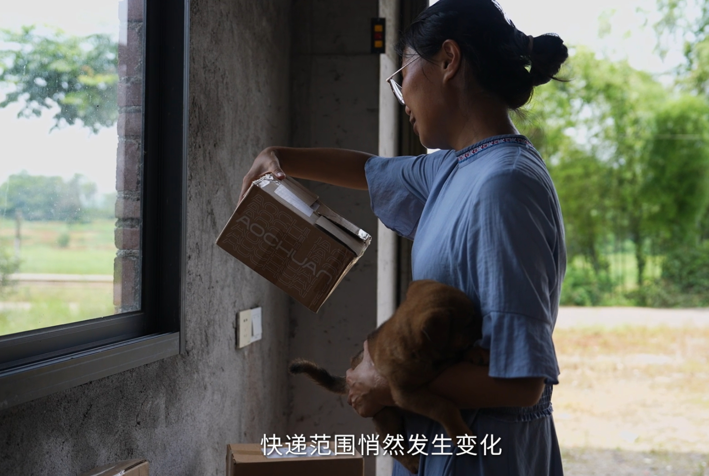 有拼多多后发现村里嬢嬢真会穿常年在 pxx 选购日常服饰，也亲眼见证老家长辈的穿