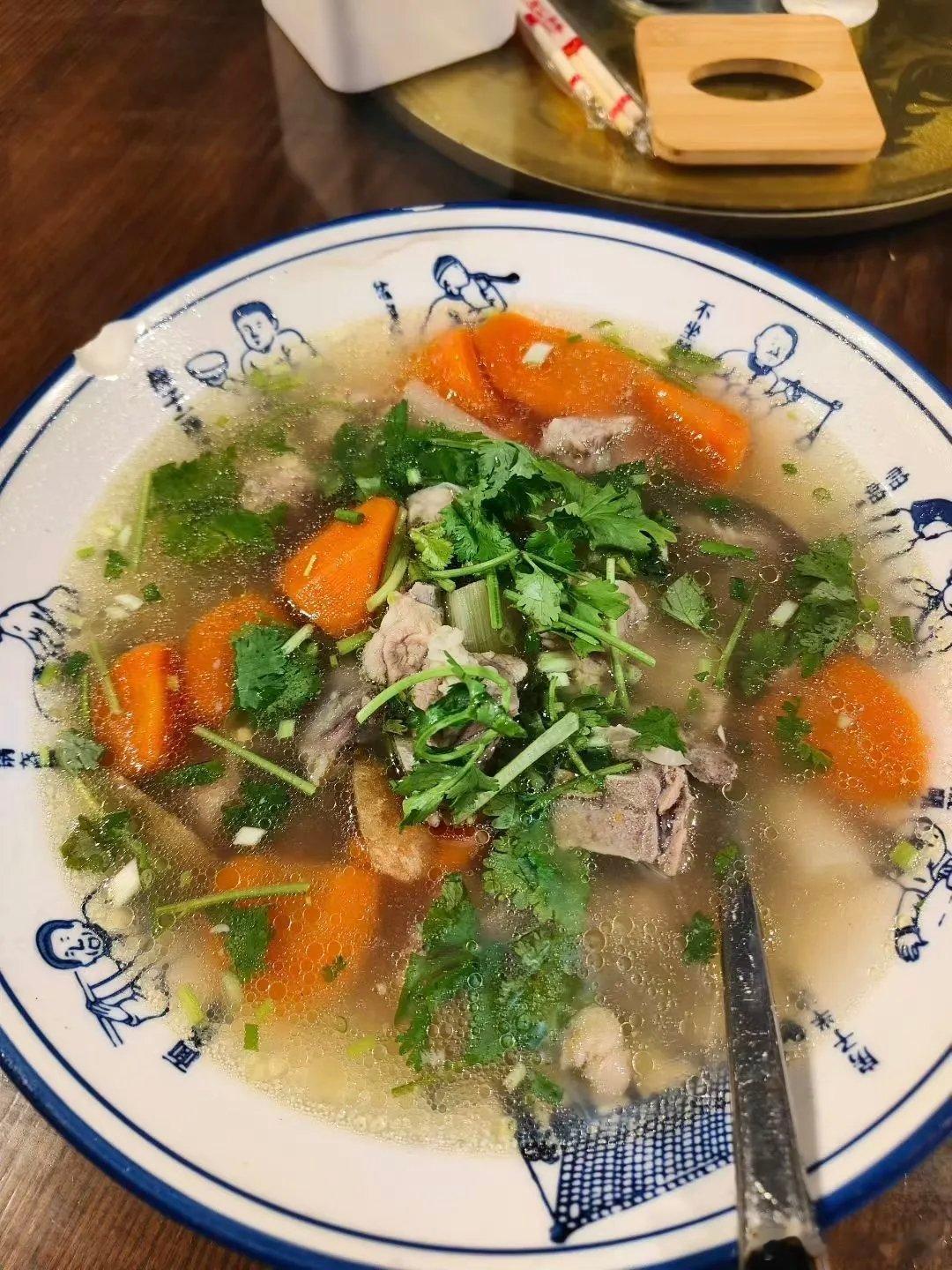 看河南[超话] 河南最低调的宝藏城：三门峡藏着一碗从西周走来的虢都羊肉汤 提起河