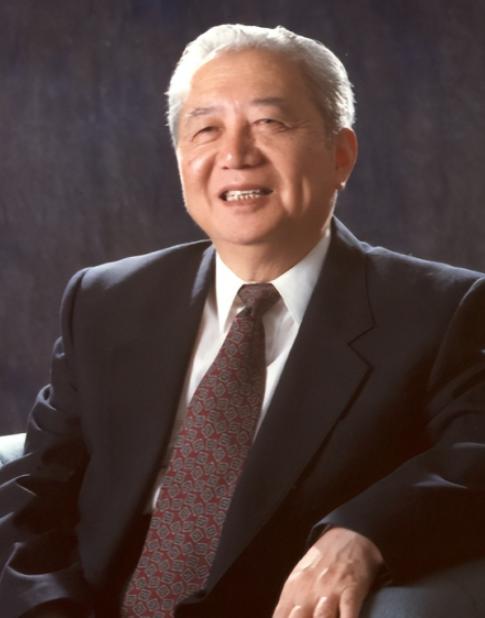 2001年，美国将一批淘汰的机器喷漆翻新高价卖给中国，导致我国亏损好几亿，就在美