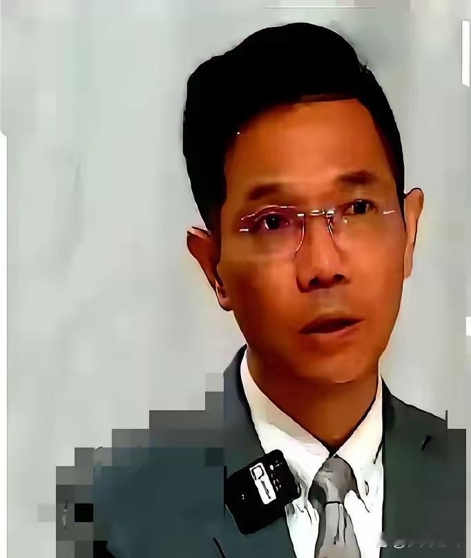 七个本地顶流律师，被外地来的李律师三两句话问得集体沉默，这场面比球赛反转还过瘾！