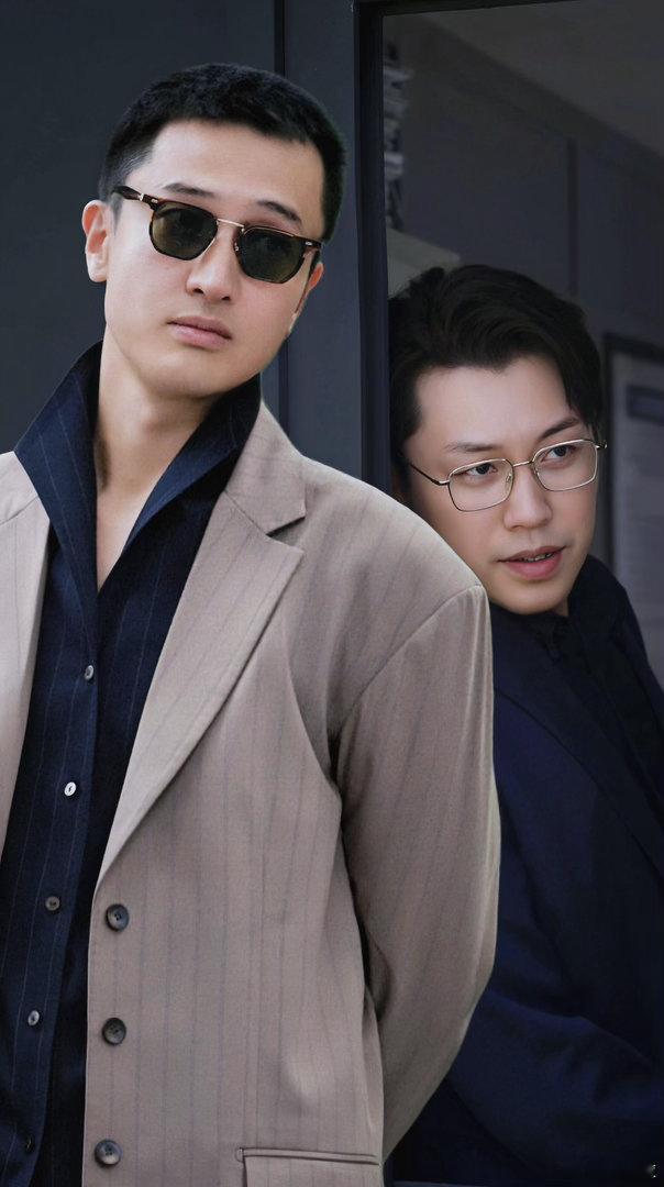 周荣胡建仁提款机与镇定剂 胡建仁：在外我是丧彪，谁都别惹我。回家：守财咪咪，数钱