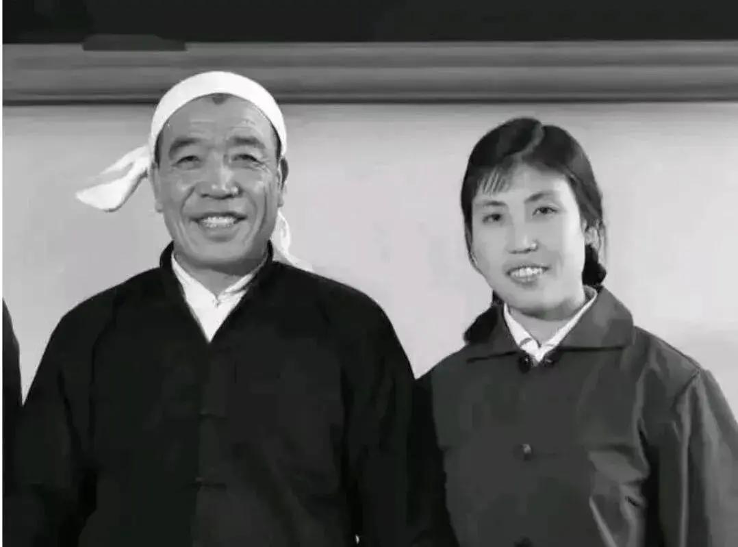 你认识他们吗？你能看出他们是谁吗？
看到他们就像看到那些攻坚克难，艰苦奋斗的岁月