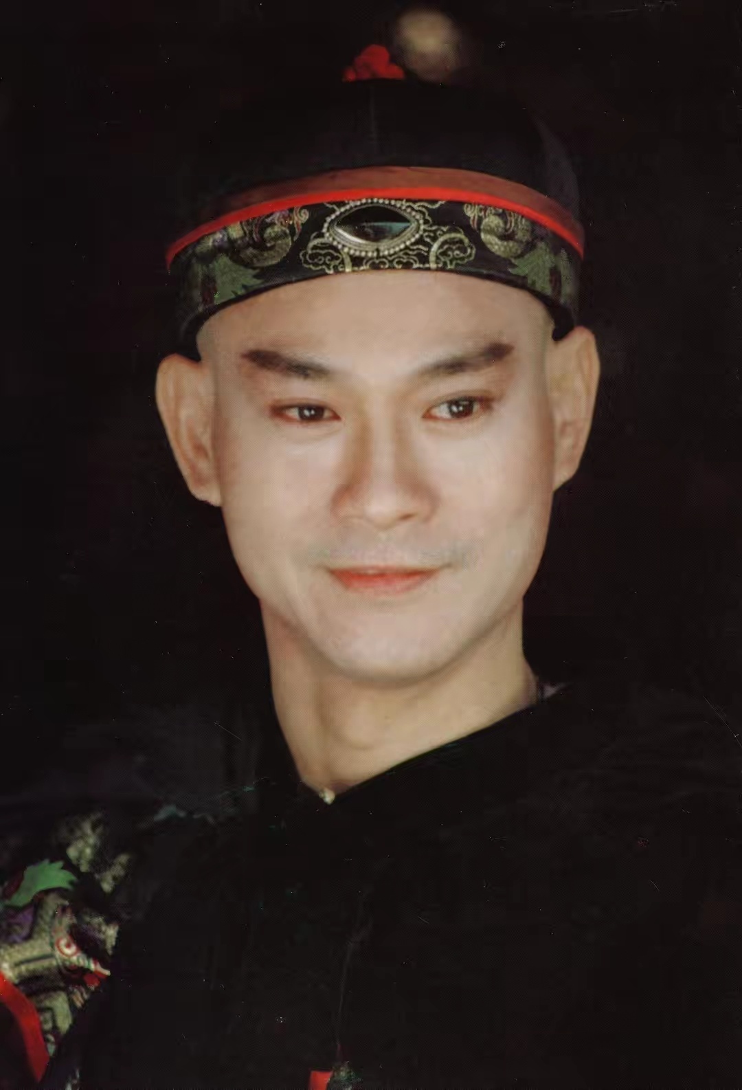 前阵传二女儿自杀了，结果大女儿自杀了，这是害了多少女人和孩子。作为一个生父，多年