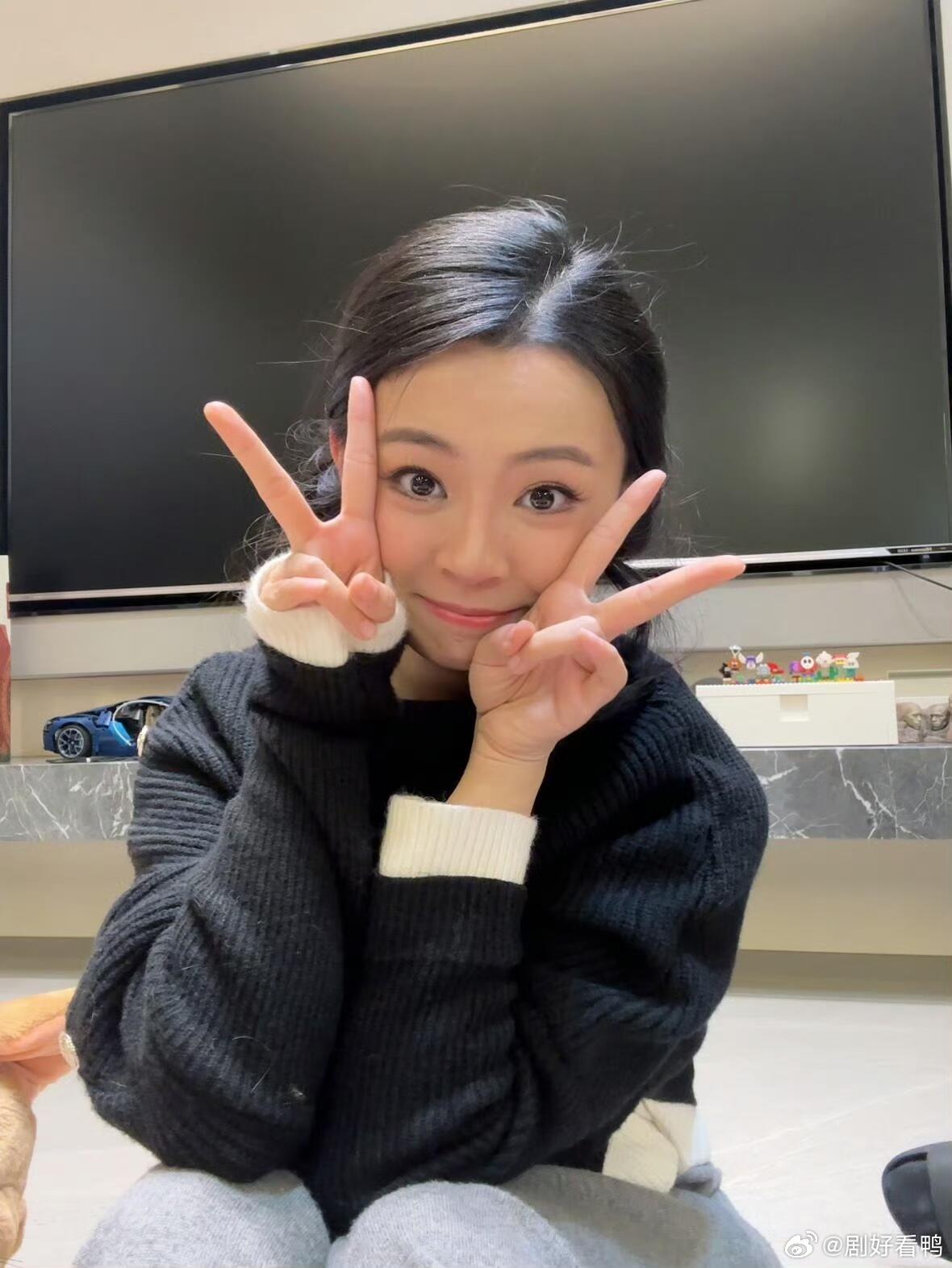 喜人的女性力量杀疯了 创作者与粉丝双向治愈太好哭🥹，故事信箱承载心事与温柔，文