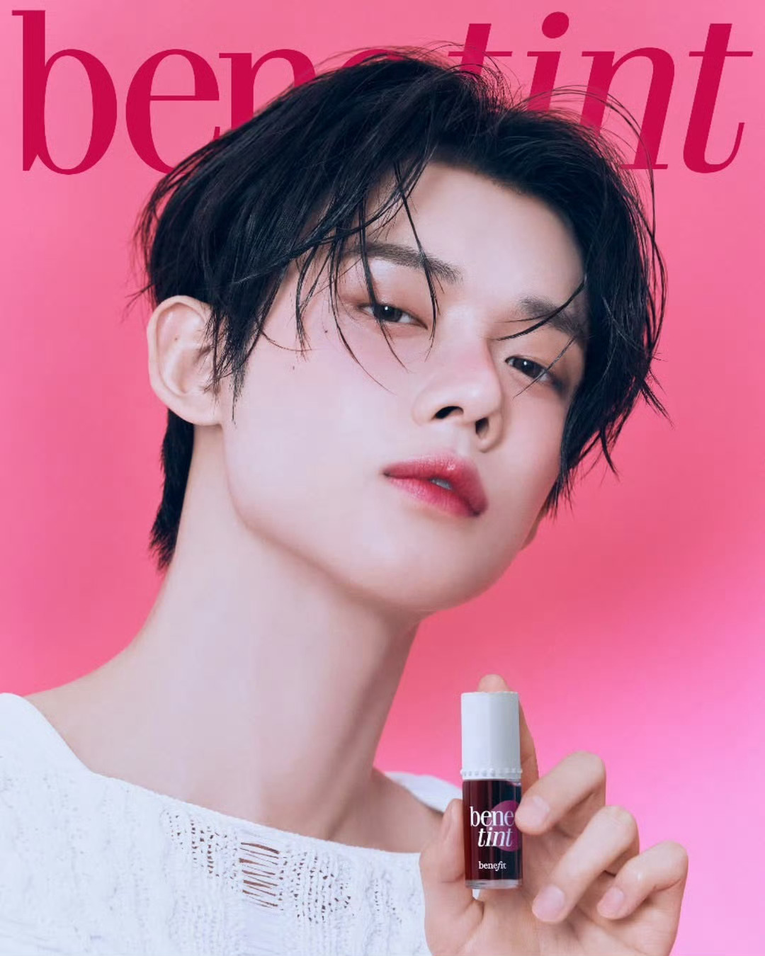 崔然竣 × Benefit.TXT 成员 Yeonjun 出任贝玲妃品牌大使，演