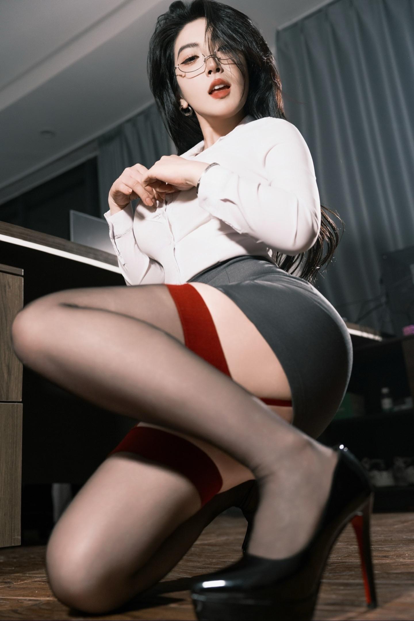 眼睛可以近视，但目光不能短浅。