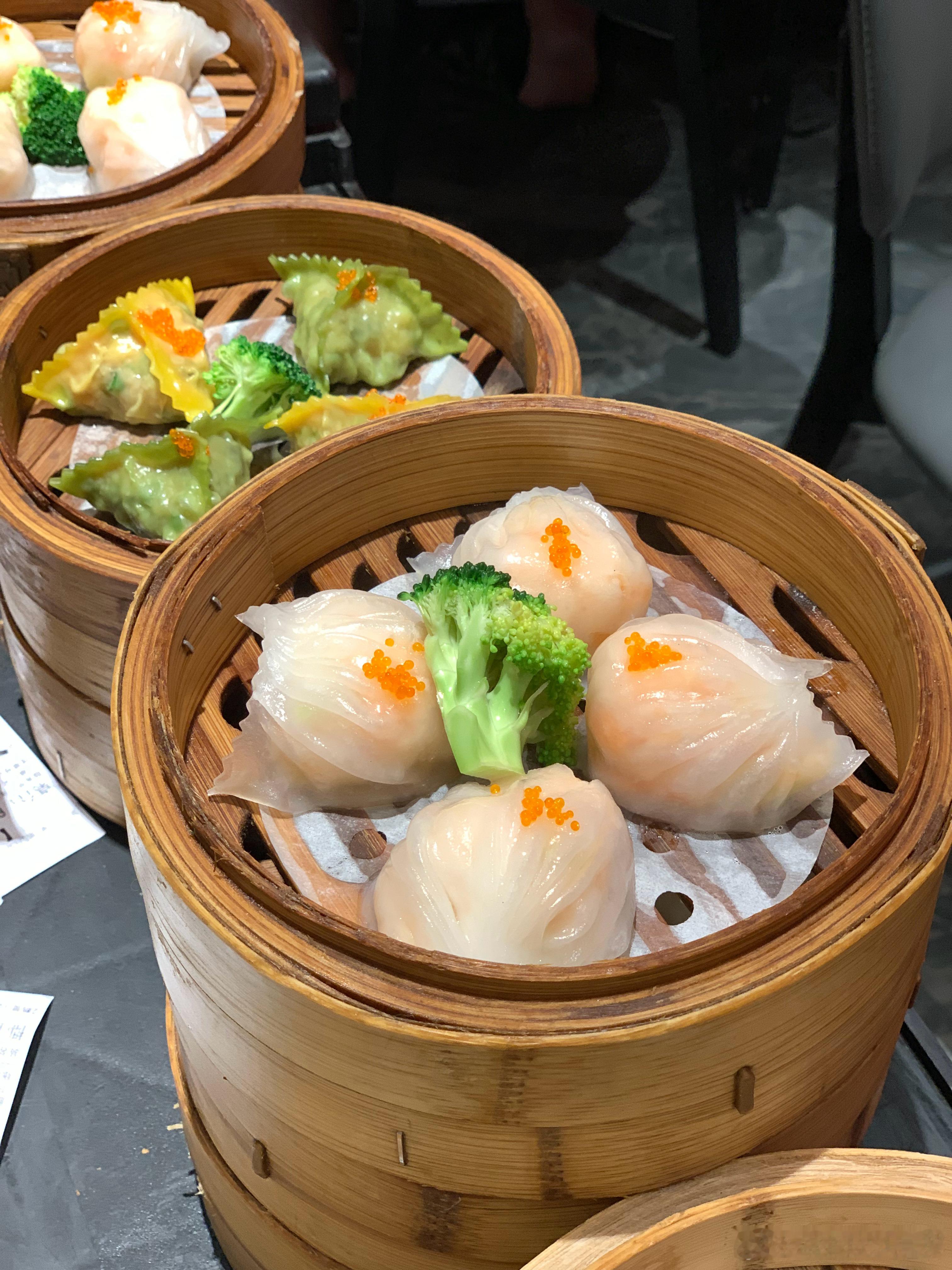 得闲来饮茶🫖周末愉快～早茶真的有地域绑定的味道，出广东省就对味！近日广东GDP