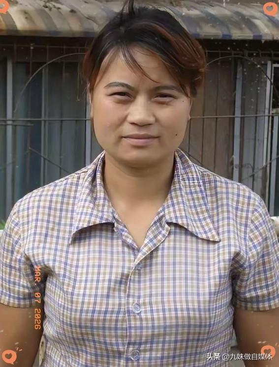 贵阳一妈妈说去给双胞胎女儿买生日蛋糕，却一去不返！俩孩子等到天黑不见人影，哭着抱