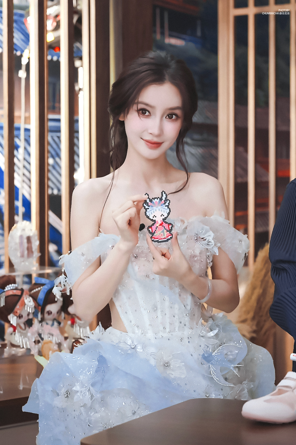 angelababy angelababy “你是我最珍贵的人生限定.” "𝒴