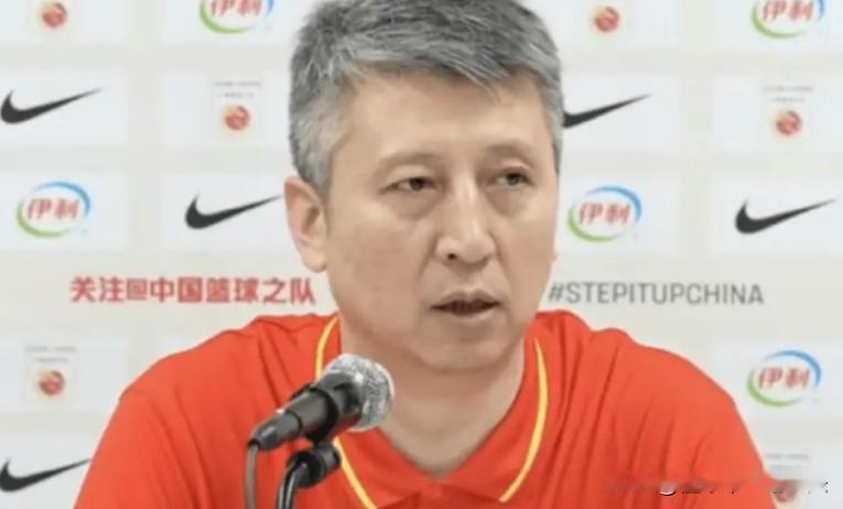 郭士强8月份世预赛六场影响，备战方案全解析，计划拿下4-5场，避开西亚客场围剿，