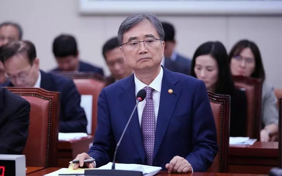 赵显一句“美国不再跟盟友好好玩”，直接把美韩滤镜撕碎。
国会直播，全球围观，韩国