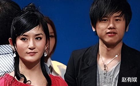 张杰谢娜这张照片好有夫妻相，长得一看就是一家人。他们婚后零绯闻，良缘一桩。