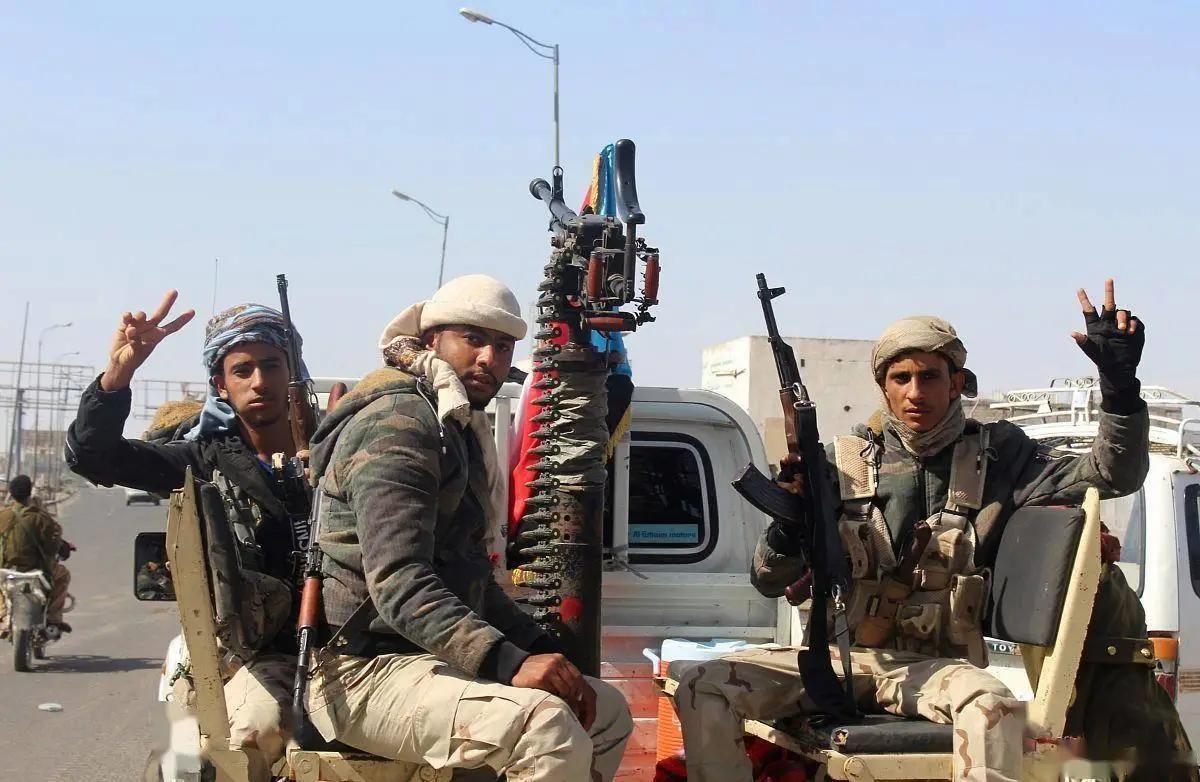 特朗普又决定了，”美伊谈判明天见“。特朗普突然官宣，美代表团20日晚赴伊斯兰堡谈