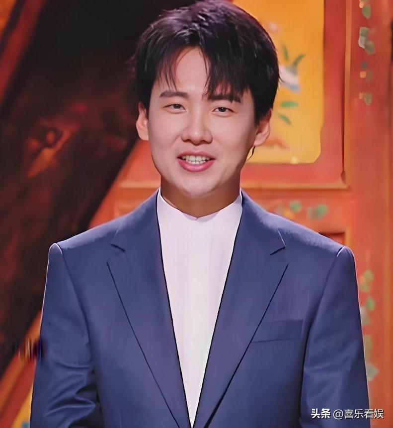 郭麒麟，正面回应！
 
3月27日，网上一段视频传得沸沸扬扬，说严浩翔去KTV，