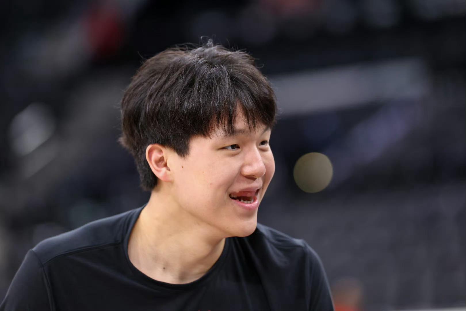 杨瀚森下放发展联盟，将会在下一次对阵湖人的比赛中归队‼️我认为这是个好消息，可以