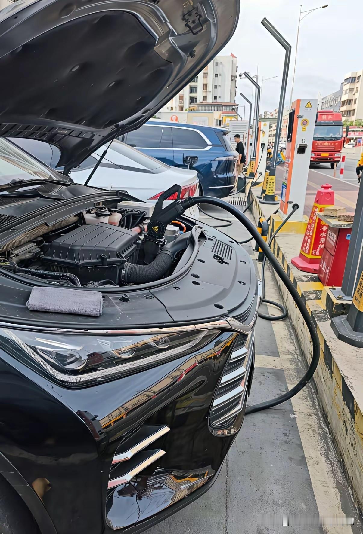 慢充改快充，老款车主的福音，接入车子的能量回收线，不改动原车线路，理论上是不影响