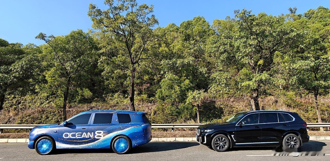 海狮08侧面比例很好
方方正正的大气的很。
其实唐L是不是应该叫海狮08然后海狮