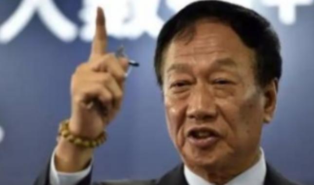 “只要大陆敢打，我就敢送”，他曾公开宣称，“若两岸爆发冲突，我会誓死守护台湾”，