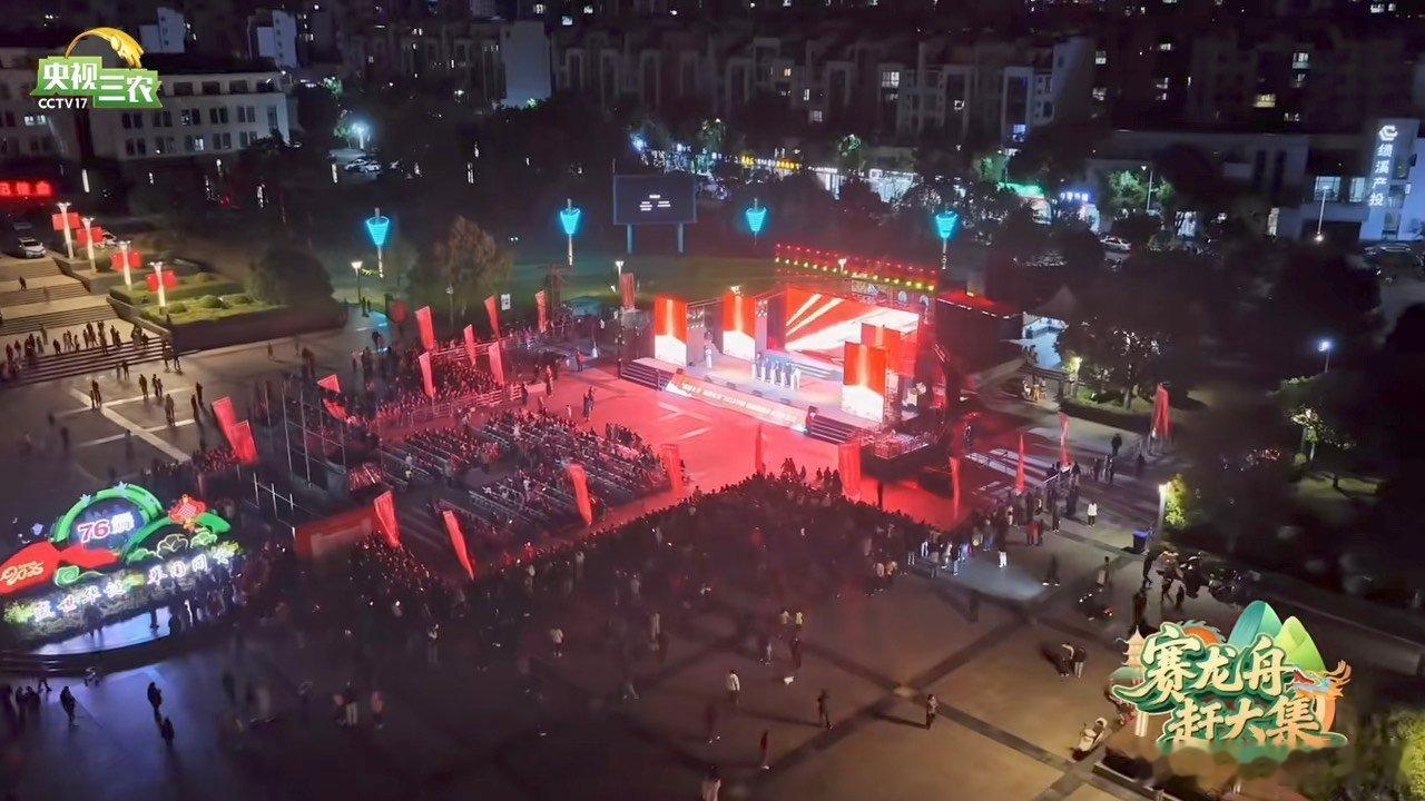 来绩溪过个地道徽州端午一口软糯香粽，一场传统盛会，在绩溪邂逅最纯粹的徽州端午，氛