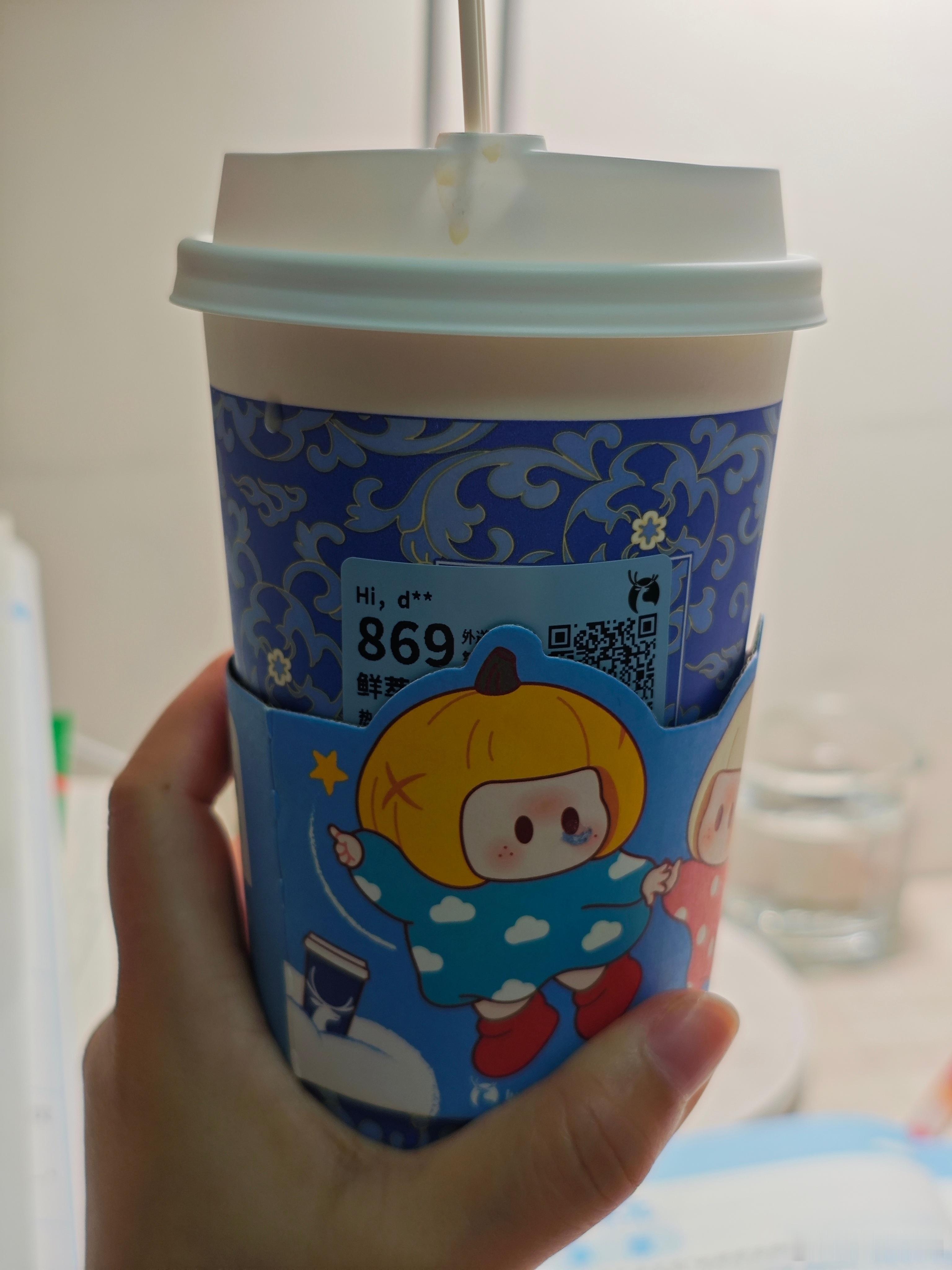 最近每天一杯瑞幸！刘亦菲代言的就是让人想要买！ ​​​