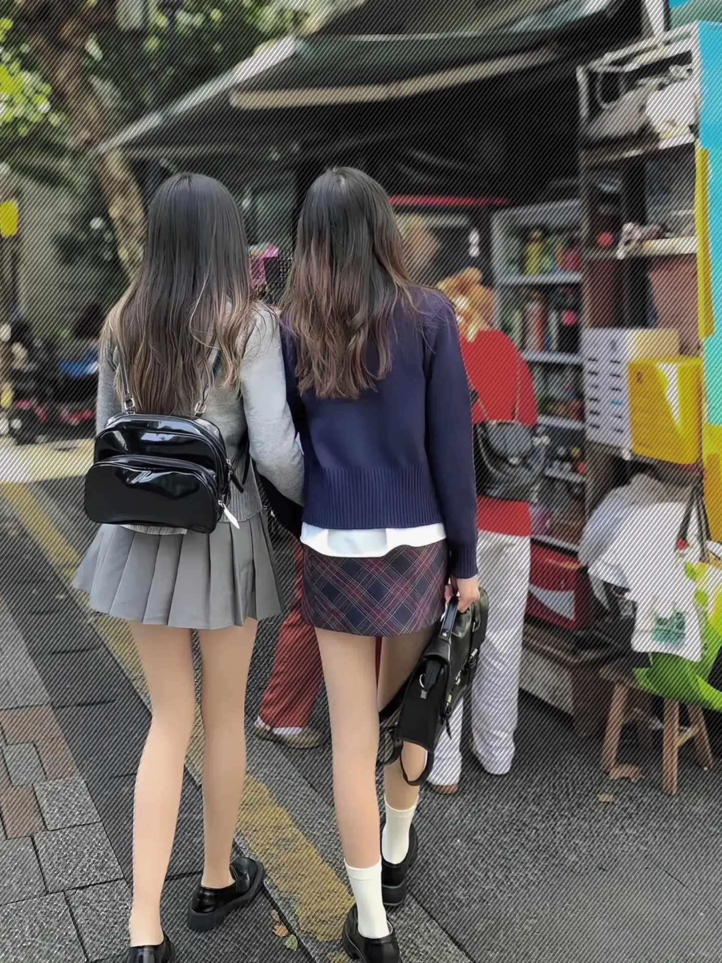 姬小满穿搭跟 炮姐穿搭 有什么区别