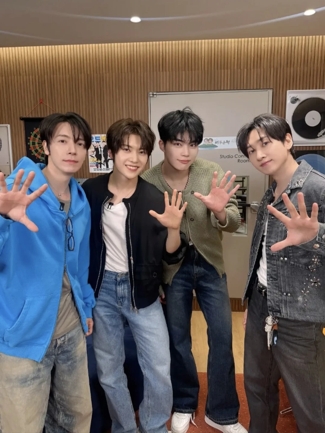 260523 东白YouTuBe更新银赫、东海相关： 对 SUJU x...