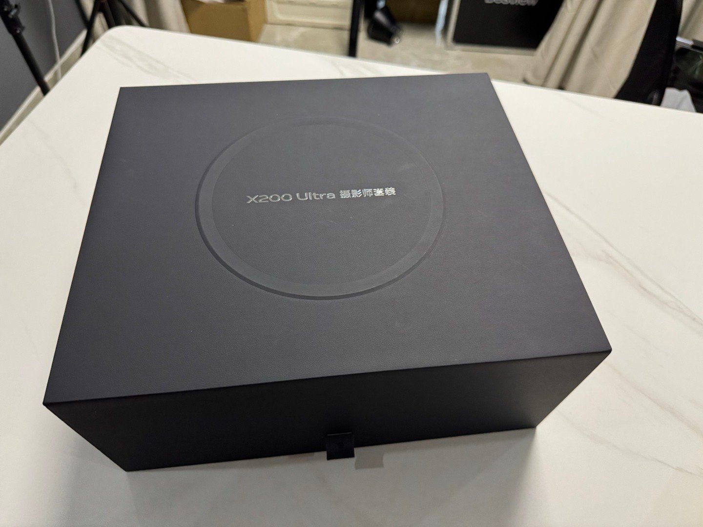 这vivo X200 Ultra摄影师套装礼盒是真的大[哆啦A梦微笑] ​​​