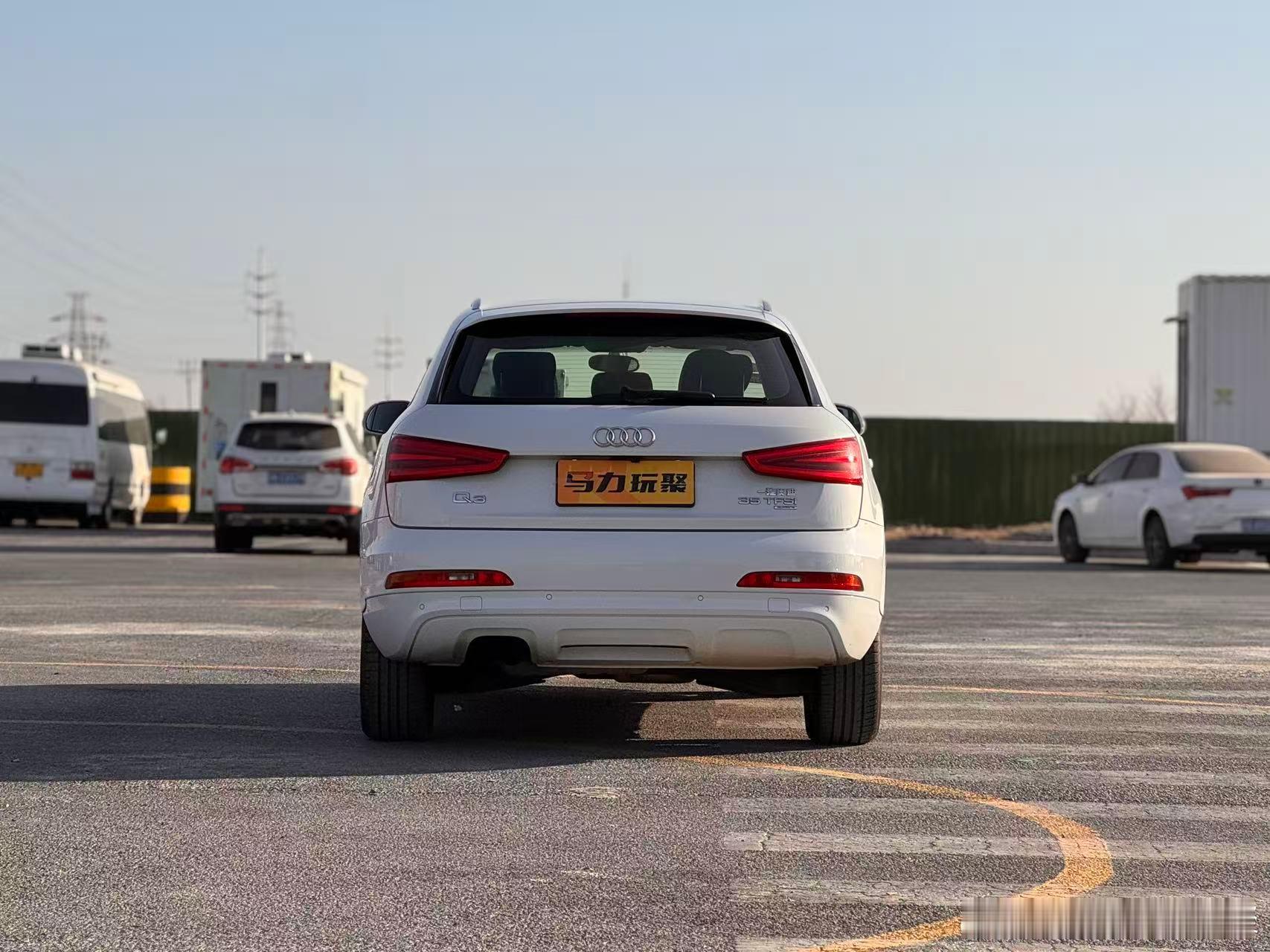 马力玩聚老马在路上 年底了最近的酒局有点多每天晚上喝的晕晕乎乎犯懒还没更新几台新