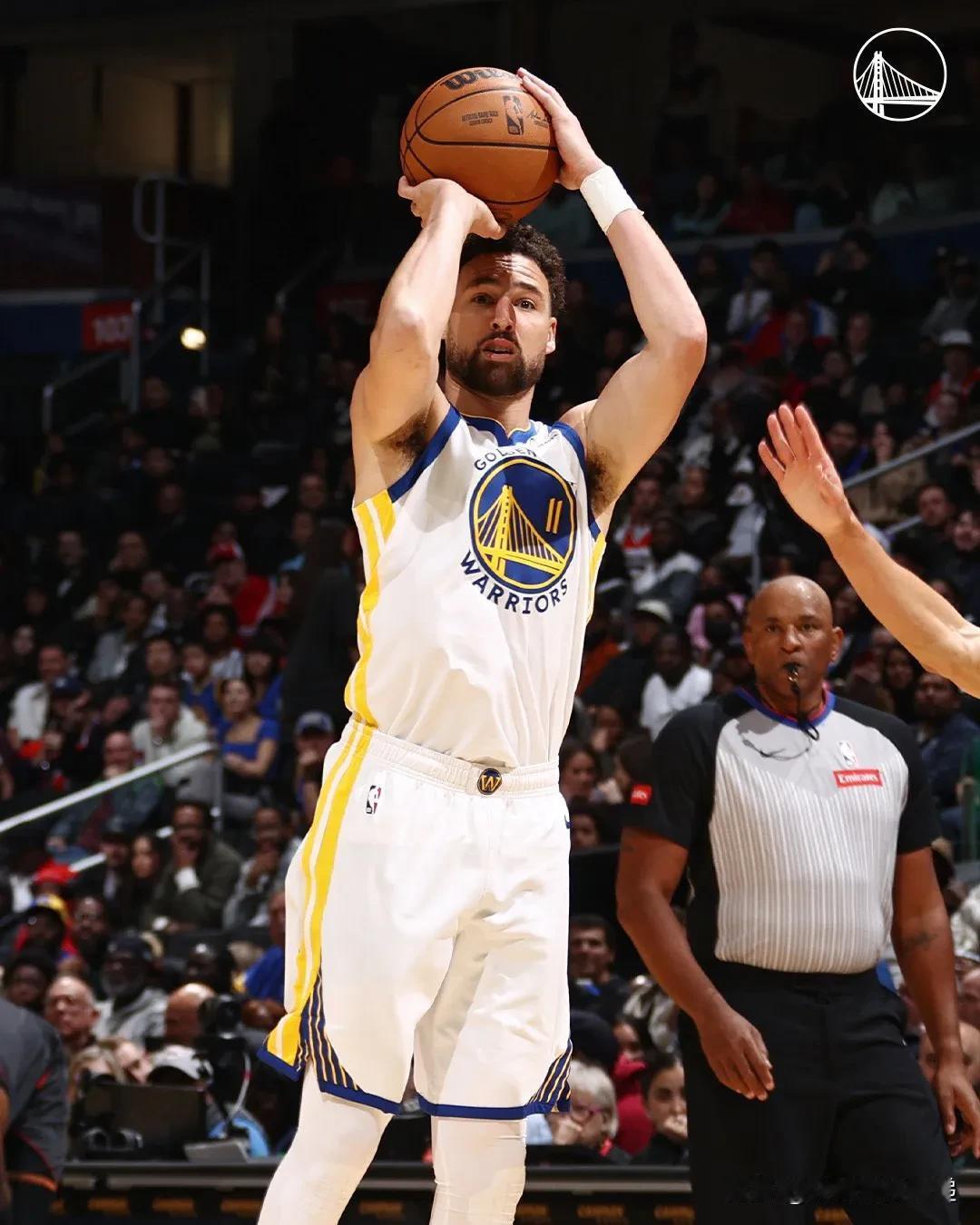 克莱·汤普森的 2023-24 赛季结束了：

17.9分
3.3个篮板
2.2