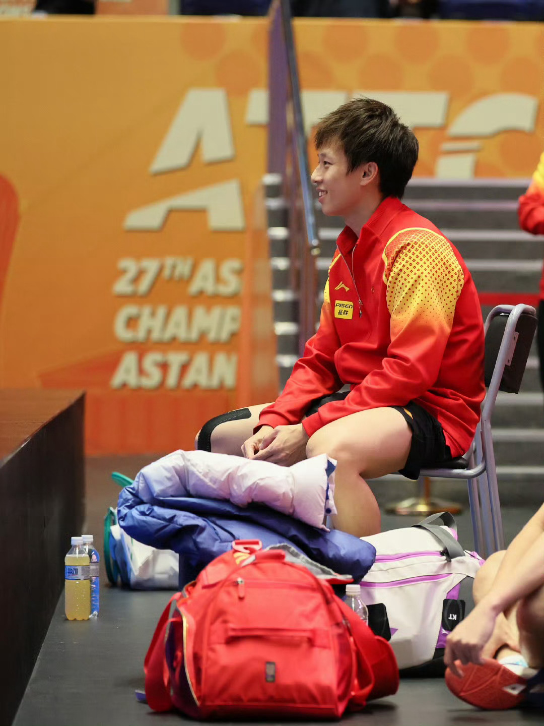 只要我们在前行，总有一天会发现光，加油林高远[努力]#林高远3比0玛纳什# #林