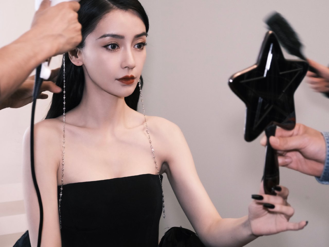 angelababy 纽芝兰代言人angelababy杨颖 “就算见不到又怎样呢