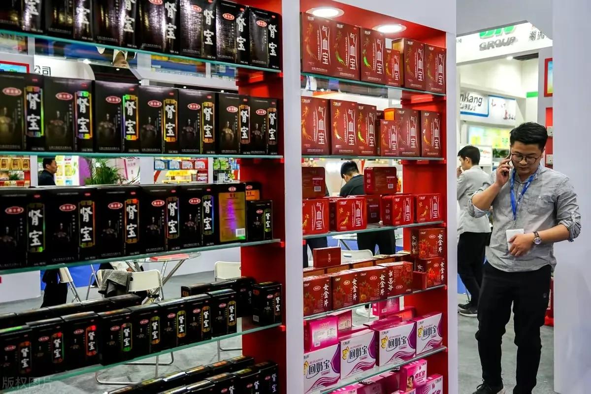 肾宝片是一种中药补品，旨在帮助改善肾脏功能和平衡身体能量。广泛用于中医保健和治疗