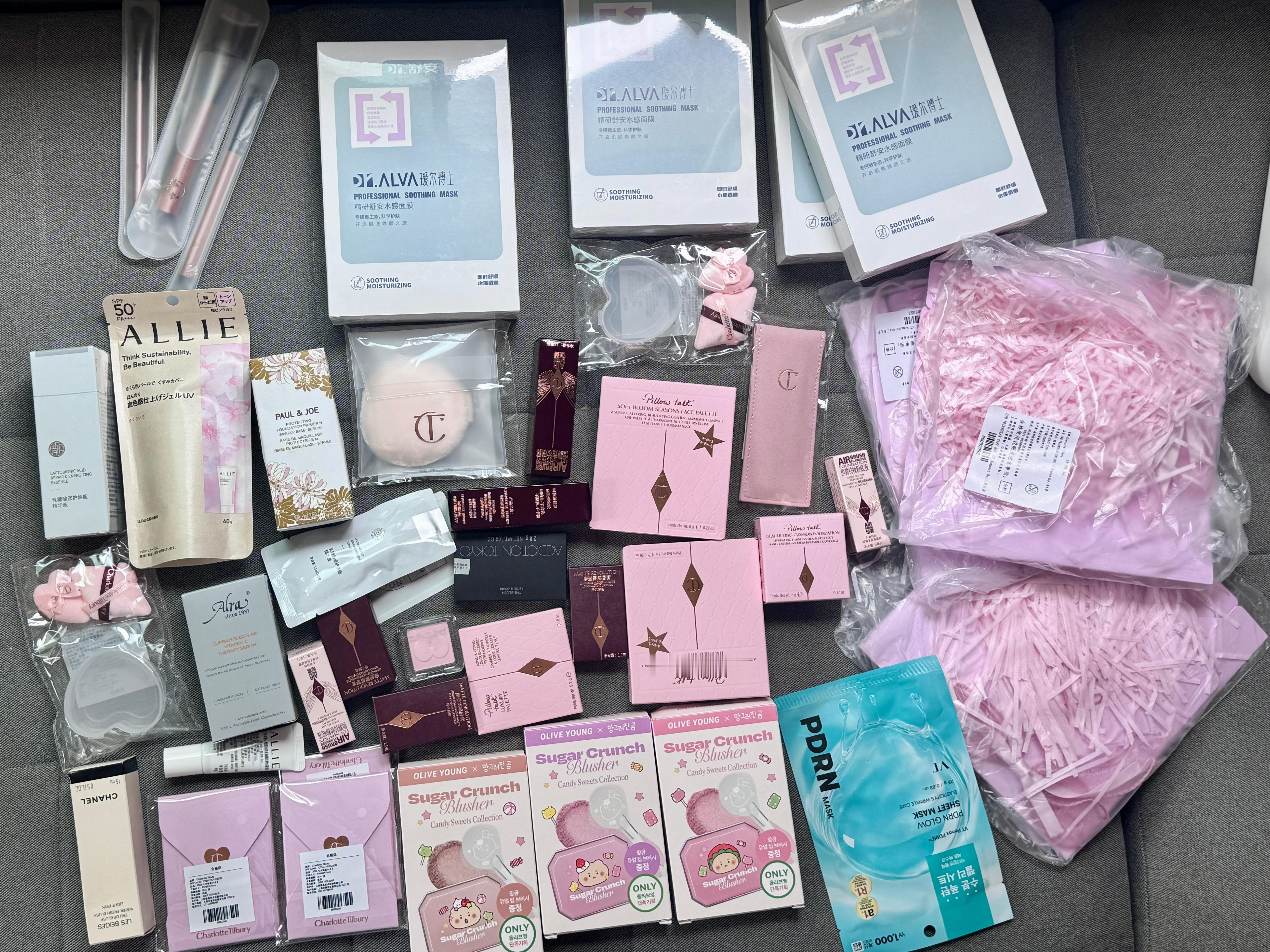 一大波开箱！我思考一下，等会儿更新图文还是视频 