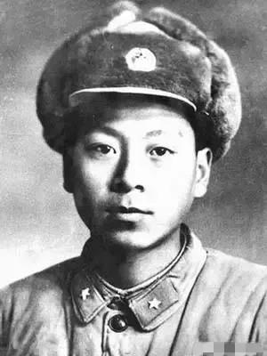 18岁战士孤身炸暗堡，一己之力解救被困整连，永远长眠喀喇昆仑
 
1962年11