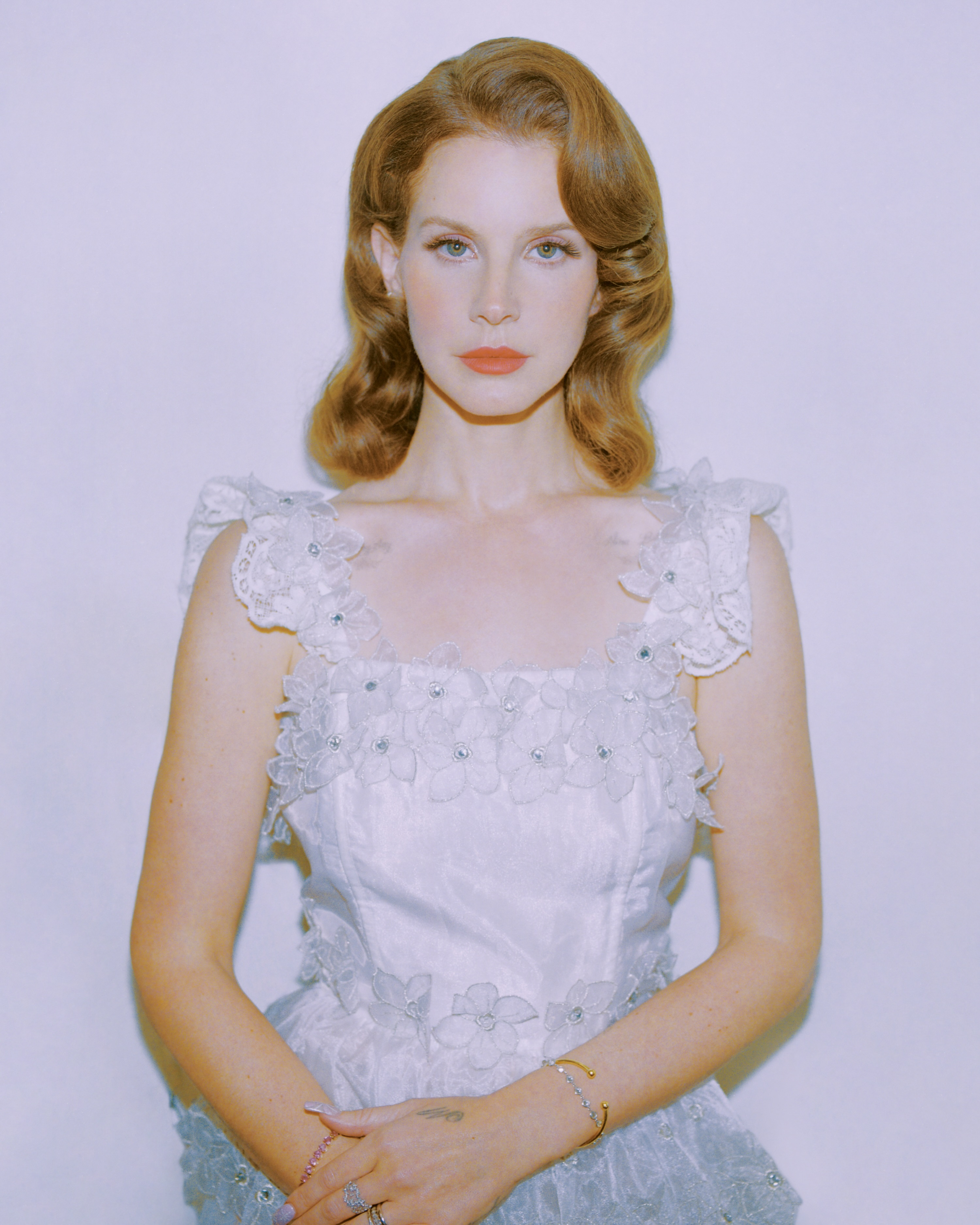 Lana Del Rey 御用摄影师 Neil Krug 分享新专辑封面原图写真