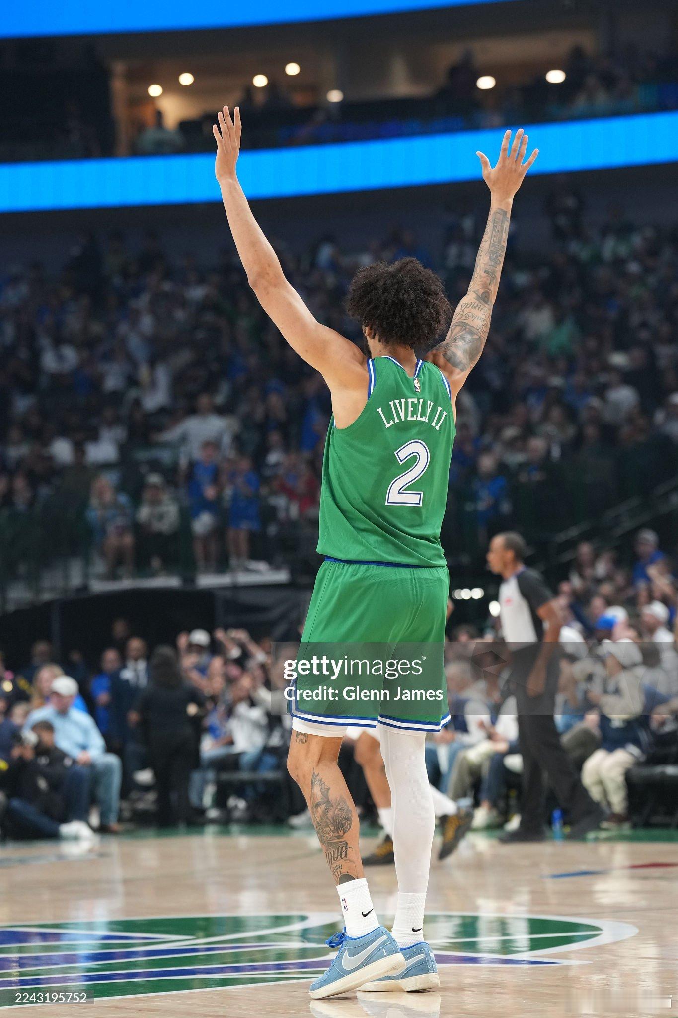 MFFL 希望莱夫利手术顺利，早日康复。浓眉团队施压独行侠独行侠将听取浓眉交易报