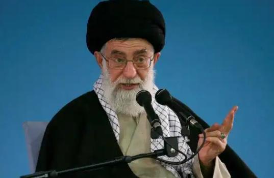 美国航母被击中，伊朗取得开战以来重大战果，第7天了，伊朗取得重大战果！
 
伊朗