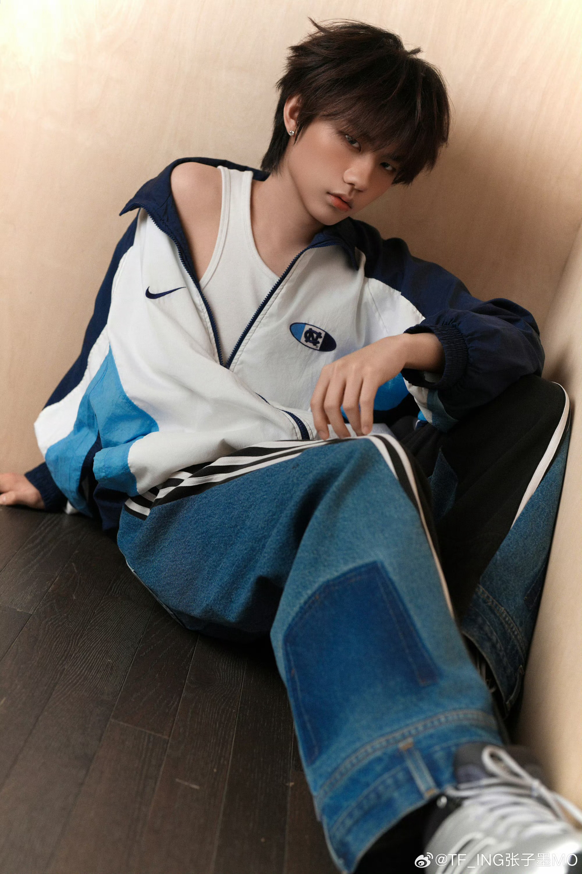 张子墨南宁音乐节准备中 张子墨南宁音乐节彩排照 南宁音乐节彩排照来了～期待这个美