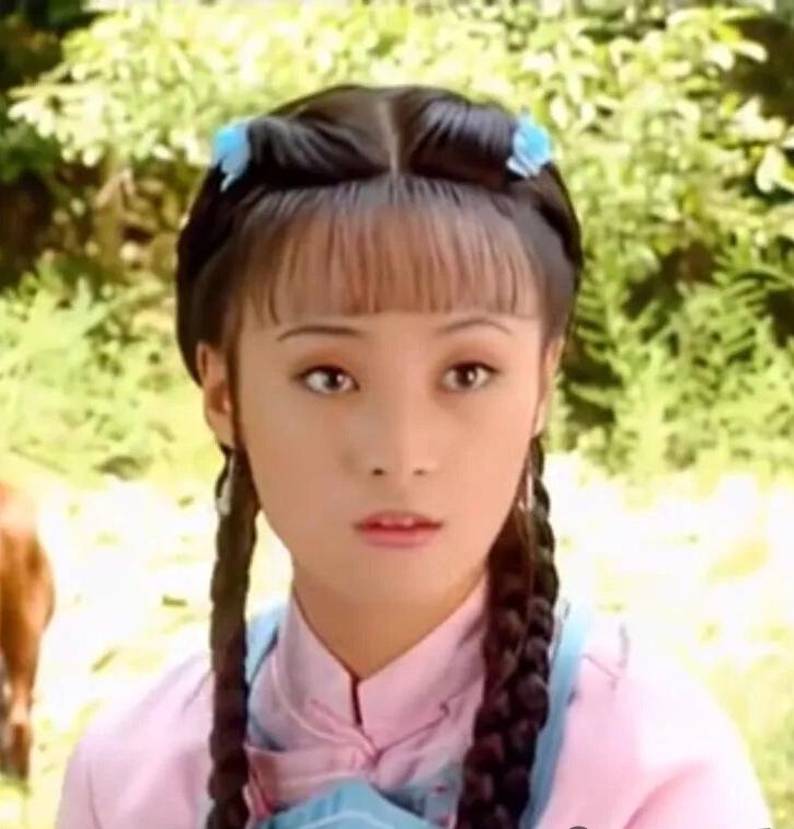 如何看待有些老人不愿与子女同住的心理这很正常啊，年轻一代和老人一起在他们之间观念