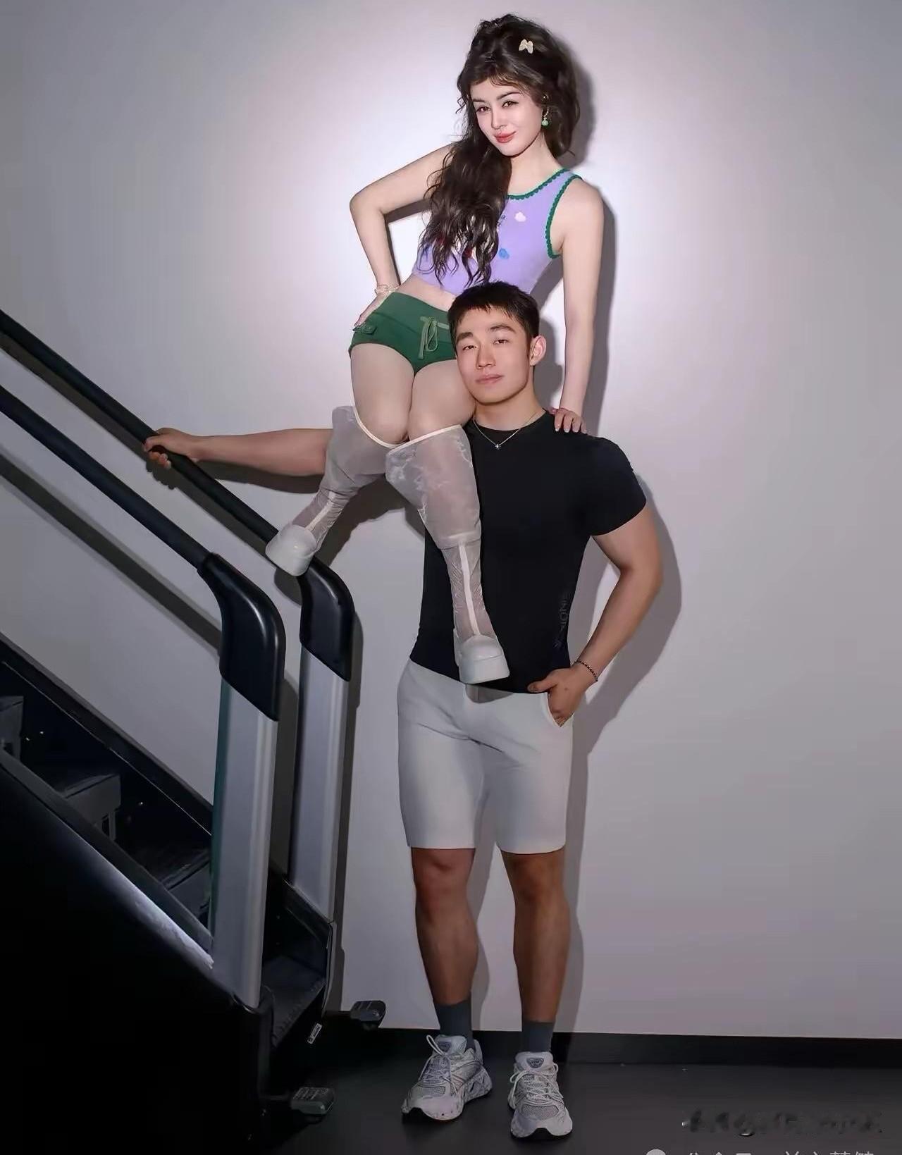 9月23日于文红跟小男友两人彻底分手了这女强男弱的关系注定不可能长久，于文红什么