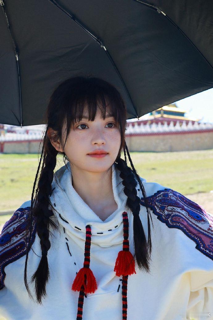 #田曦薇周雨彤敌蜜变闺蜜# 这谁看了之后不得说一句半熟男女的剧情配向太妙！何知南