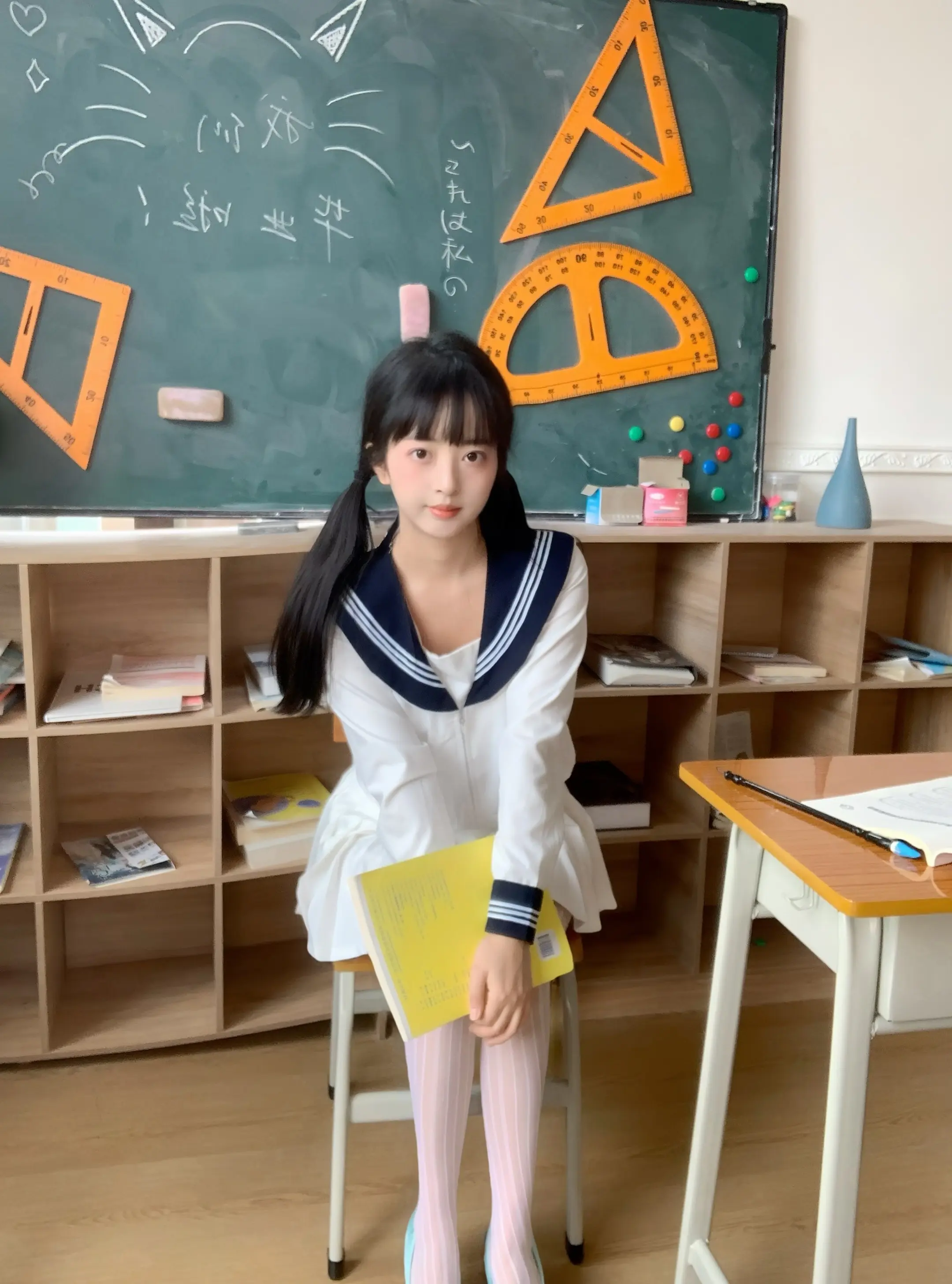 下课一起走好吗( ´͈ ᵕ `͈ )◞♡。