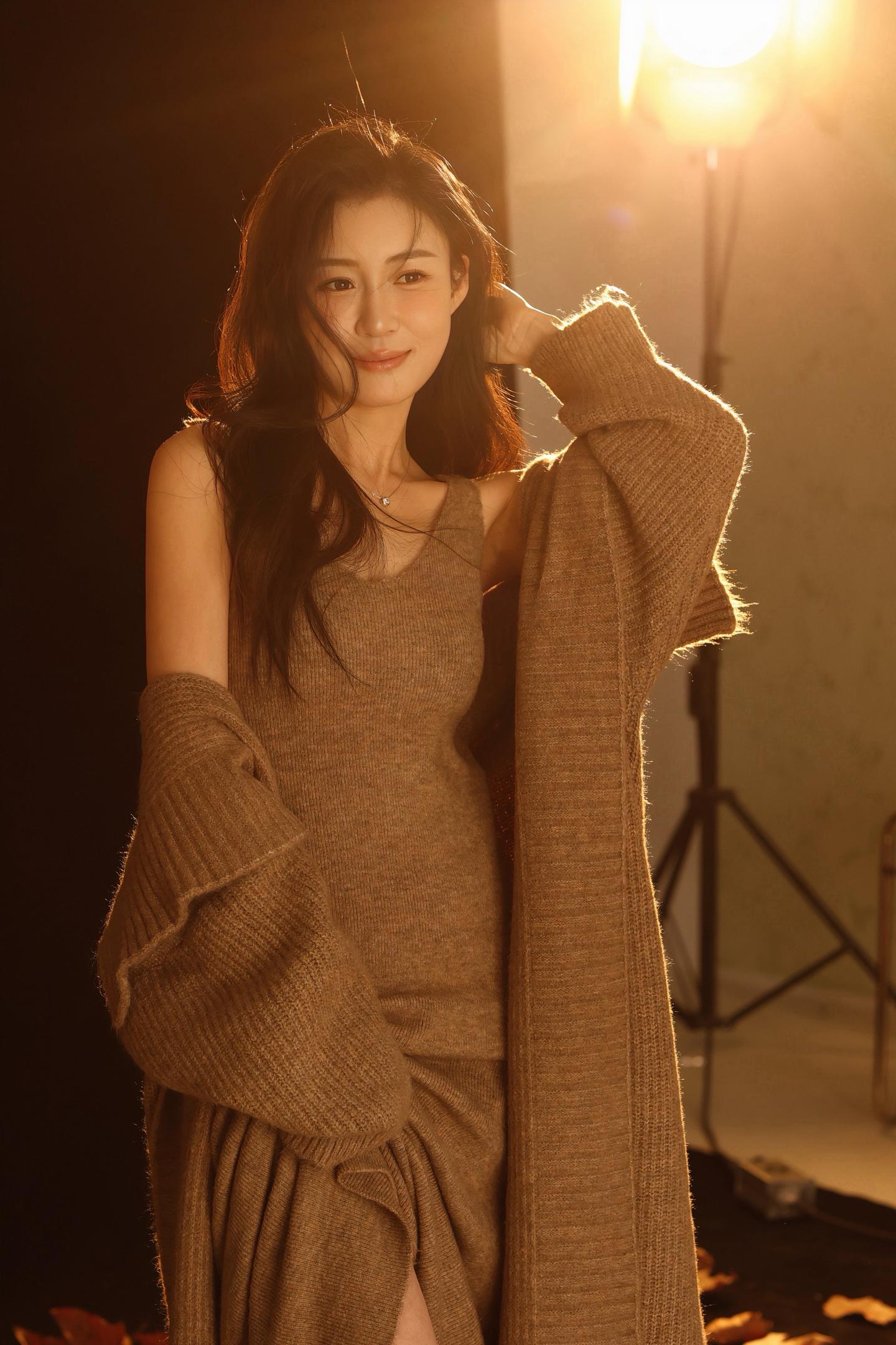 30岁不是被定义的节点，是终于敢把“别人的期待”调成“自己的节奏”——...