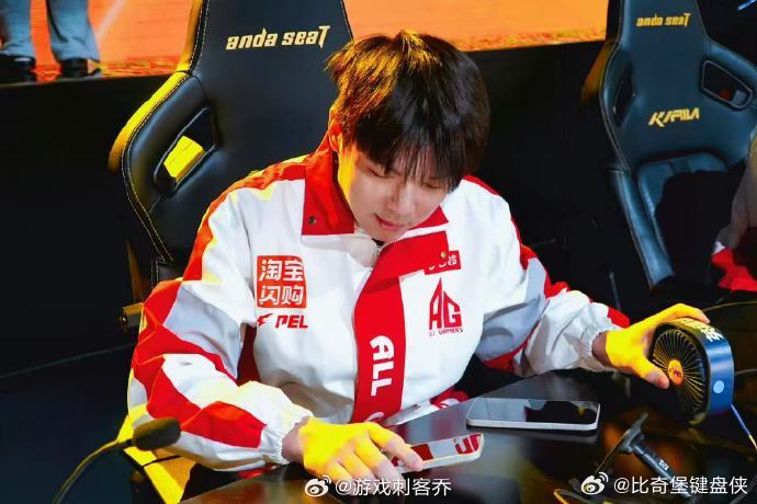 AG子枫春季赛淘汰破百 春季赛的AG子枫直接让大家看到了新生代选手的潜力💥，短