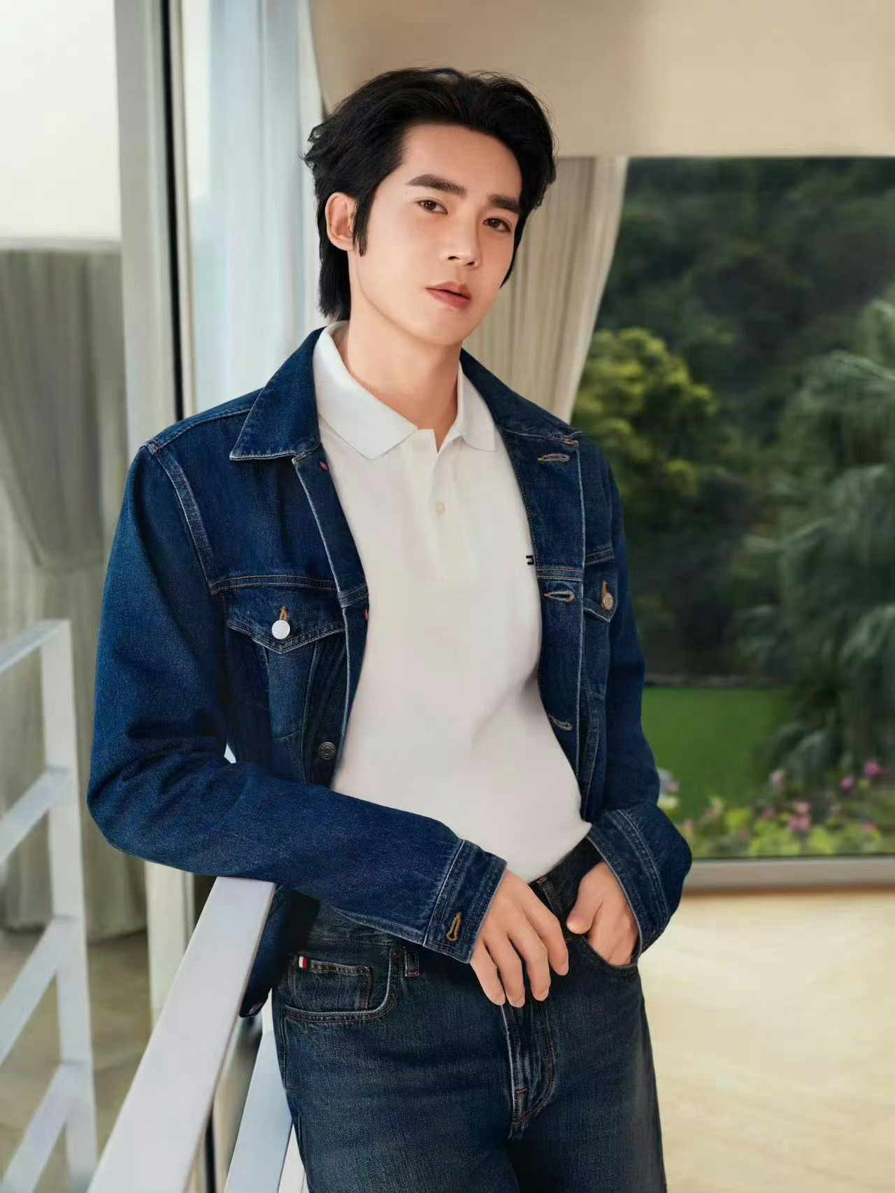 于适空降官宣成为Tommy Hilfiger全球品牌代言人，直接拿下全球titl