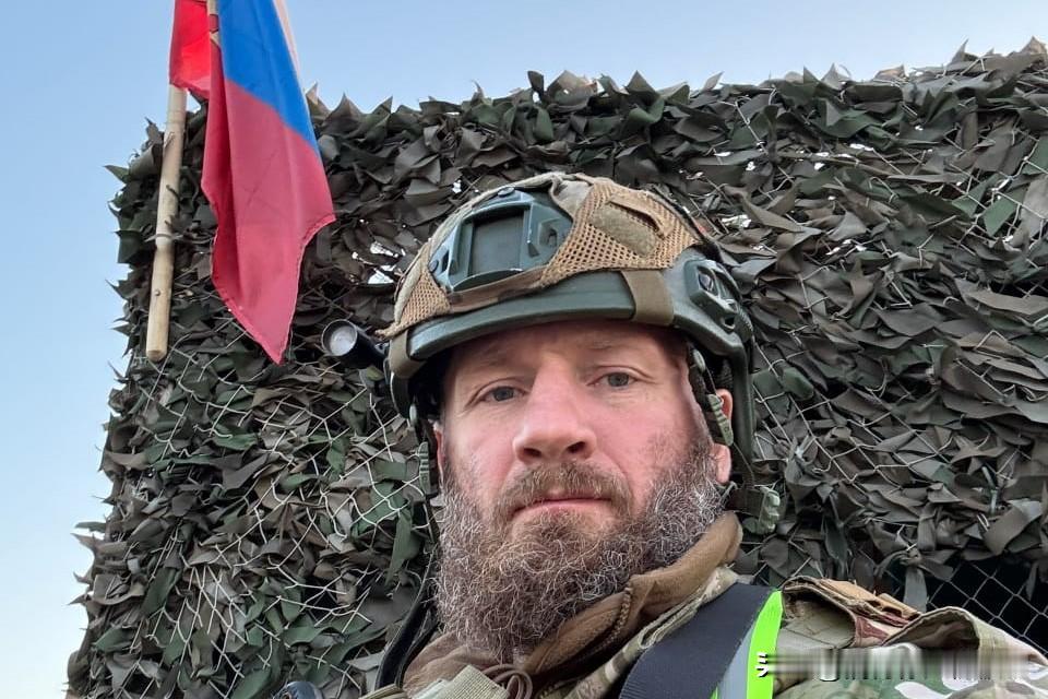 俄罗斯国际级自由搏击大师，两届世界冠军德米特里.安东年科被“去军事化”。其197