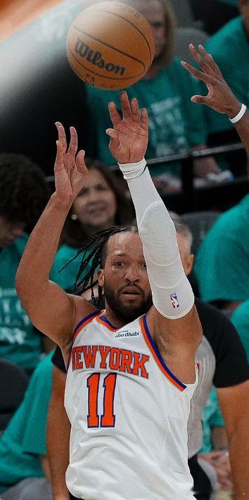 NBA季后赛里能12连胜，总决赛首场还是客场！真是恐怖，1.88m末节大杀器，个
