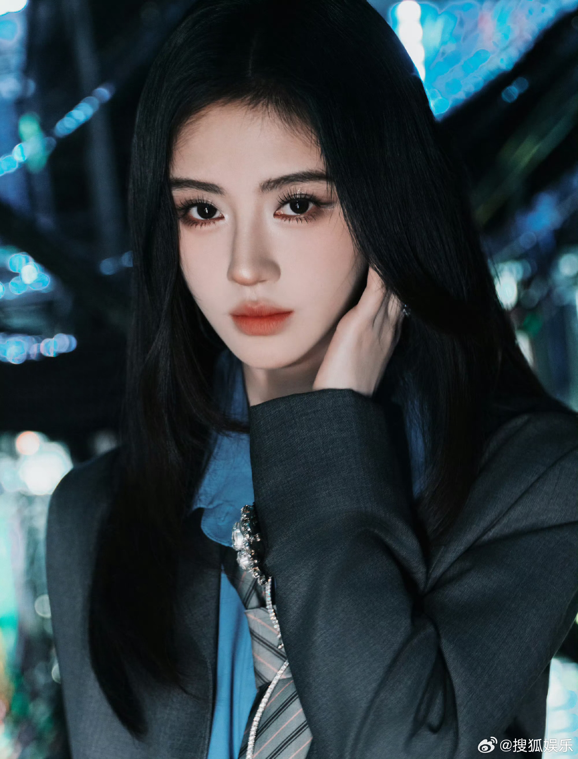 鞠婧祎工作室声明 鞠婧祎方否认偷税漏税鞠婧祎工作室发布声明：①艺人与丝芭的纠纷案