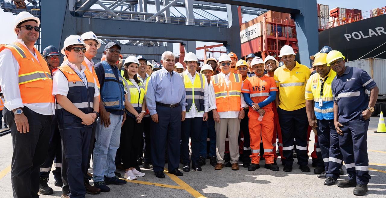 当地时间4月9日，巴拿马总统寻求缓和和中国的关系！

谁也没想到，巴拿马的态度变